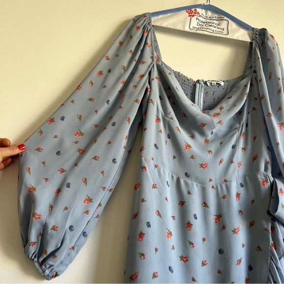 Reformation Cammi Dress in Beau - Picture 7 of 16